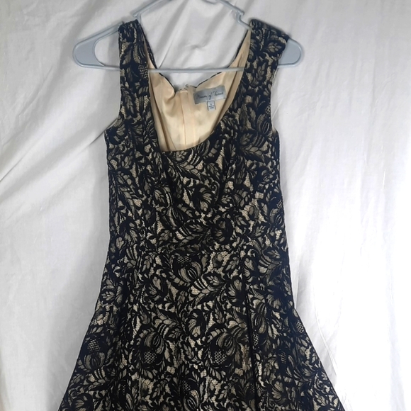 Mirror of Venus Laced Dress Size 6 Sleeveless Black Cream Elegant Long - Picture 1 of 11